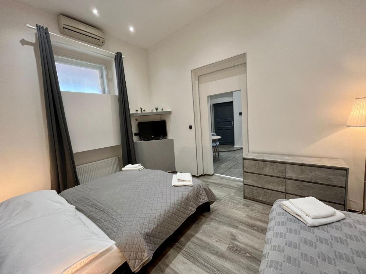 Casa Italia Apart otel Prag Dış mekan fotoğraf