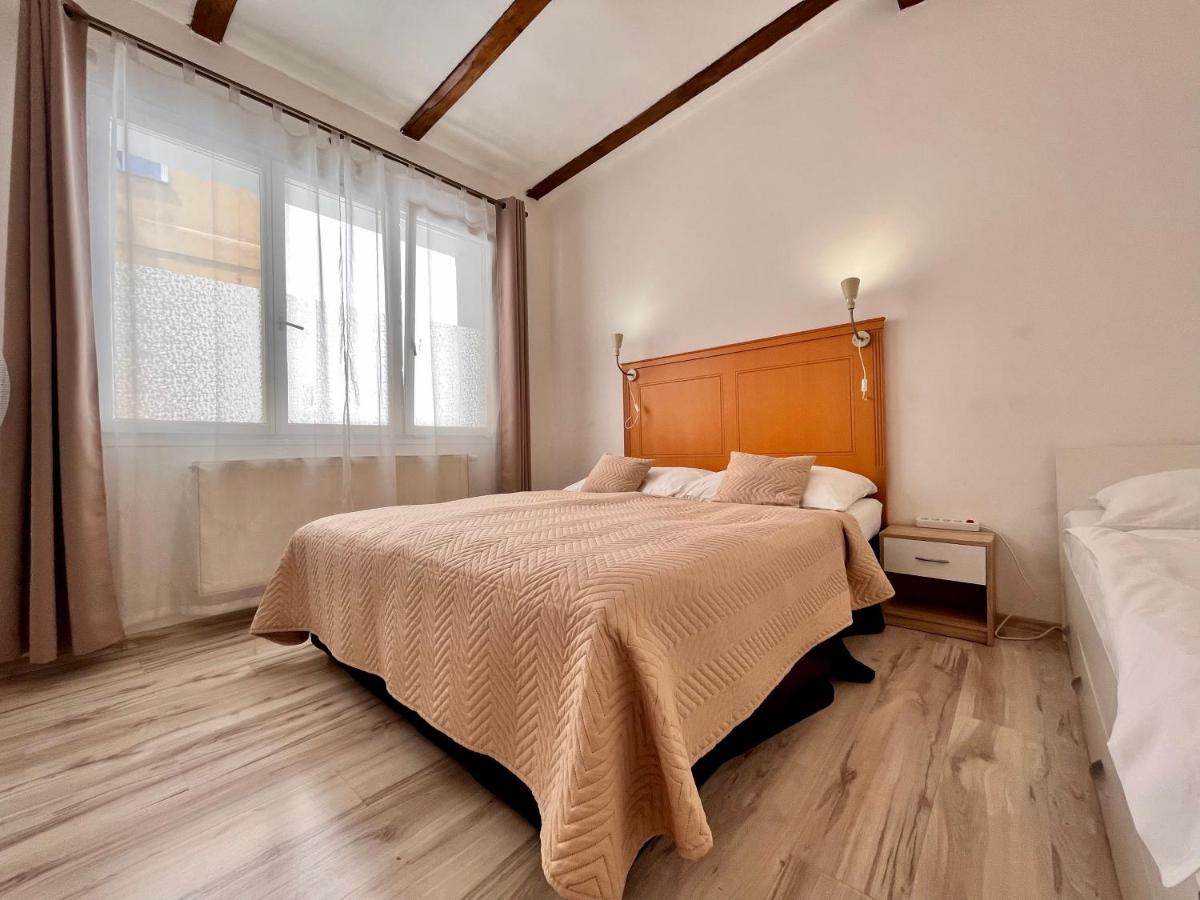 Casa Italia Apart otel Prag Dış mekan fotoğraf