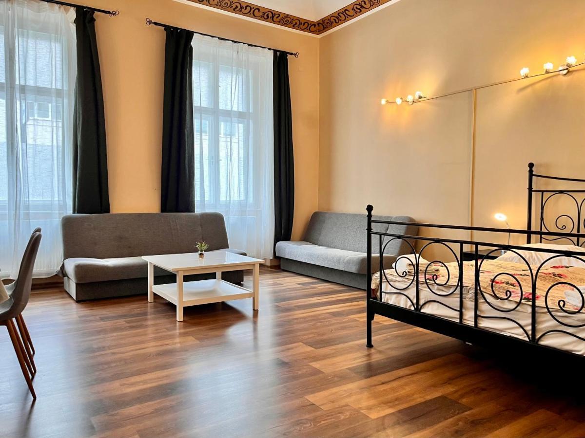 Casa Italia Prague Apart otel Dış mekan fotoğraf